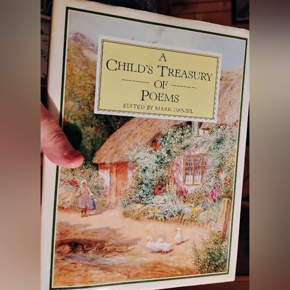 Vintage A Child's Treasury of Poems Book 1986